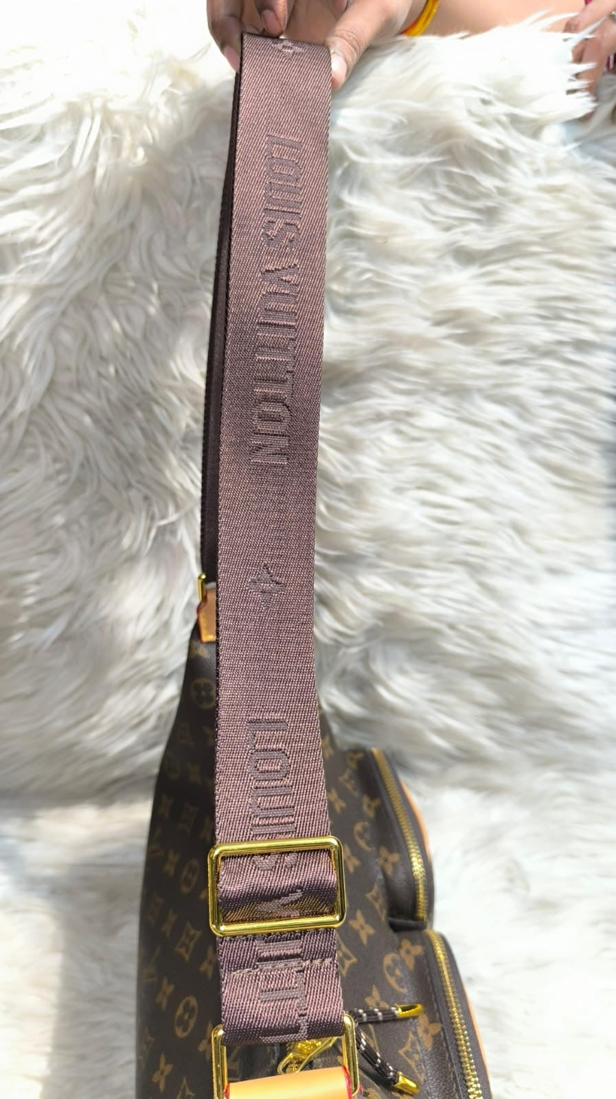 Louis Vuitton Utility Bag in Monogram Canvas