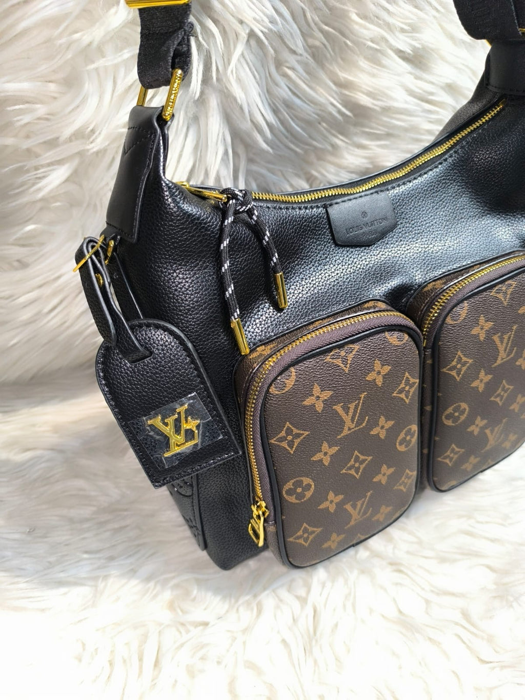 Louis Vuitton Utility Bag in Monogram Canvas
